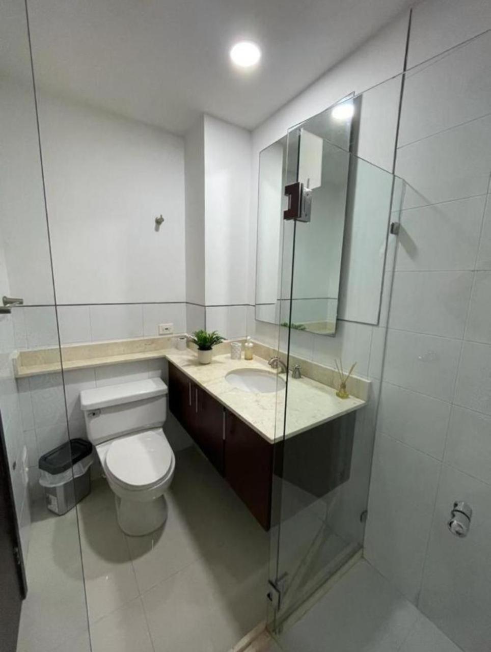 Apartamento Playa Azul Dos Hab Acceso Directo Al Mar Cartagena